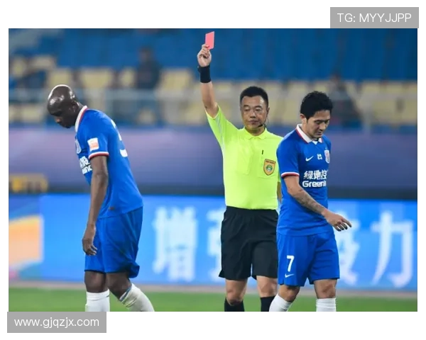 乌加特吃到两黄未被罚下 黄牌归属存疑